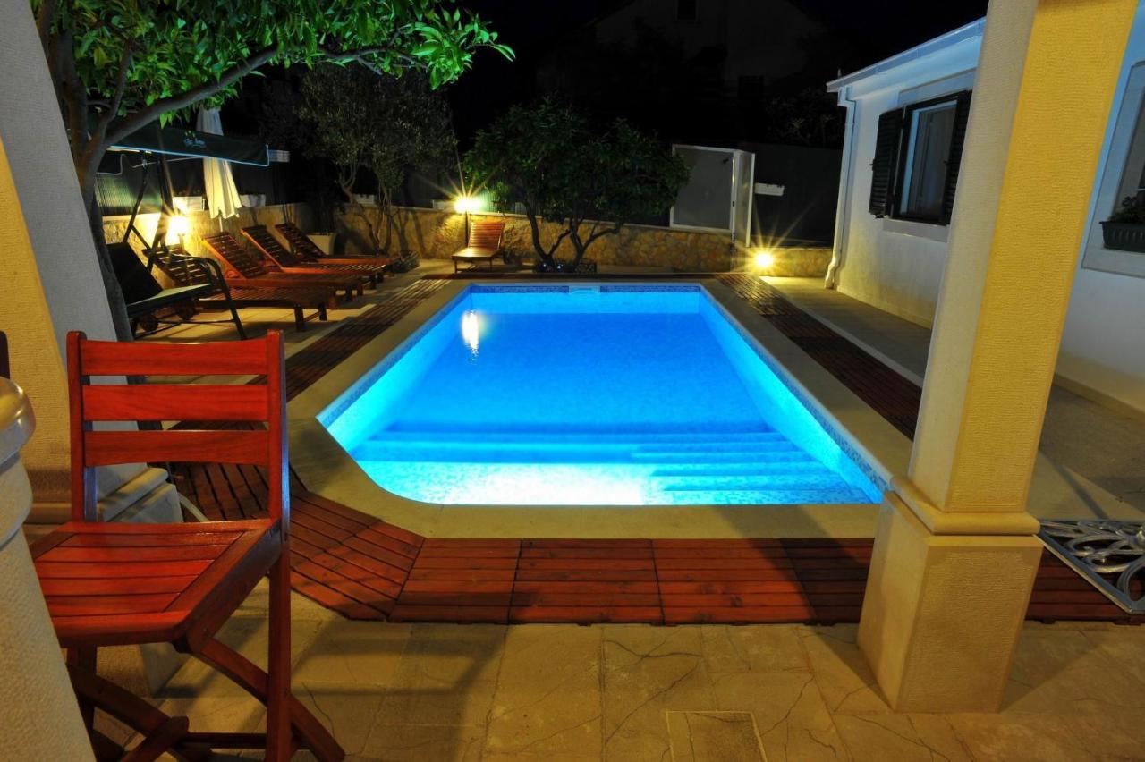 סוטיבאן Villa Anni חדר תמונה